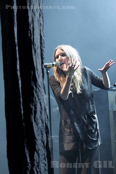 LYKKE LI - 2011-10-29 - PARIS - Espace Charlie Parker - Grande Halle - 